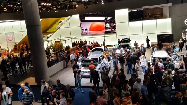 Internationale Automobil Ausstellung IAA Frankfurt смотреть онлайн