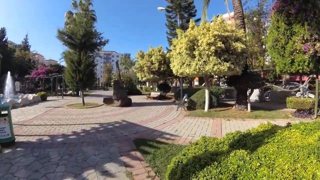Пример использования трехосевого стабилизатора для экшн-камеры YI Handheld Gimbal смотреть онлайн