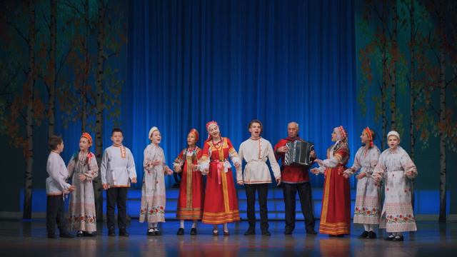 "Небо над водой" - Ансамбль народной песни "Узорье" смотреть онлайн