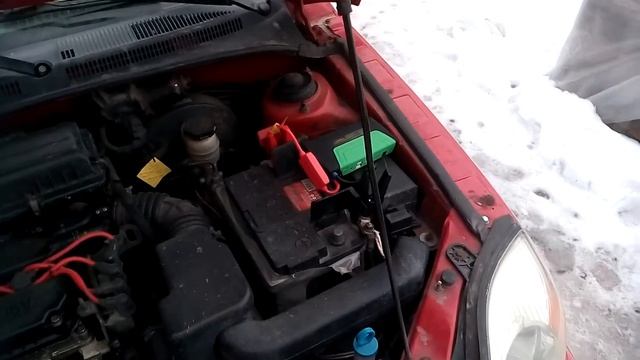 Зарядно-пусковое устройство Jump Starter смотреть онлайн