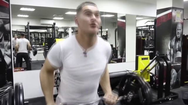 Is Devon Larratt avoiding Alizhan Muratov? смотреть онлайн