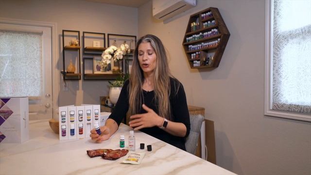 Unboxing With Kari Friedman смотреть онлайн