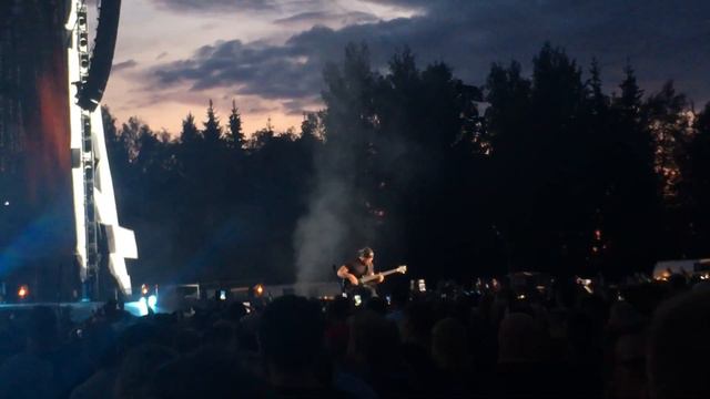 Metallica - Robert Trujillos Tribute to Cliff Burton Tartu 2019 смотреть онлайн
