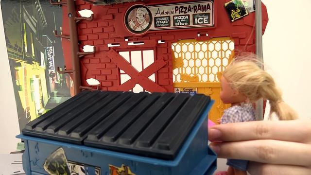 Кукла Барби： куда пропала Штеффи？ Видео для девочекКукла Барби: куда пропала Штеффи? Видео для девоч смотреть онлайн