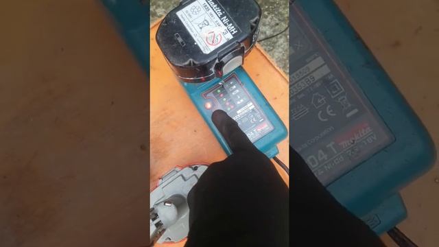 Makita battery. Bring dead battery back to life. Easy and simple steps. смотреть онлайн