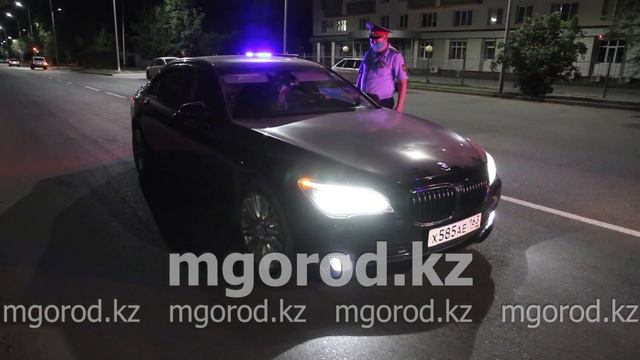 Погоня за бмв в Уральске смотреть онлайн