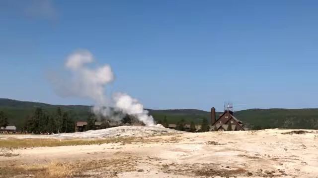 Old Faithful смотреть онлайн