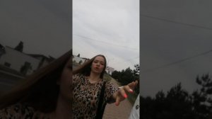 Все бросили и уехали жить на юг.
