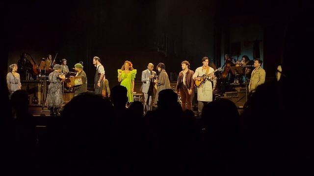 Hadestown National Tour | PPAC 2023 | Curtain Call & “We Raise Our Cups” смотреть онлайн