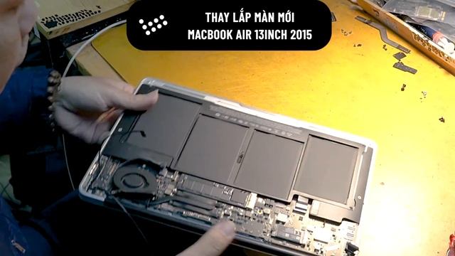 Thay Màn Macbook Air 13inch 2015