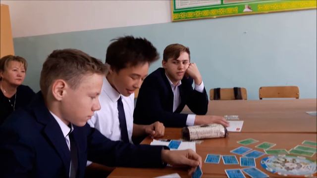 Дана жол. Ученики школы №183-1 играют в Капиталист VS. Клоун смотреть онлайн