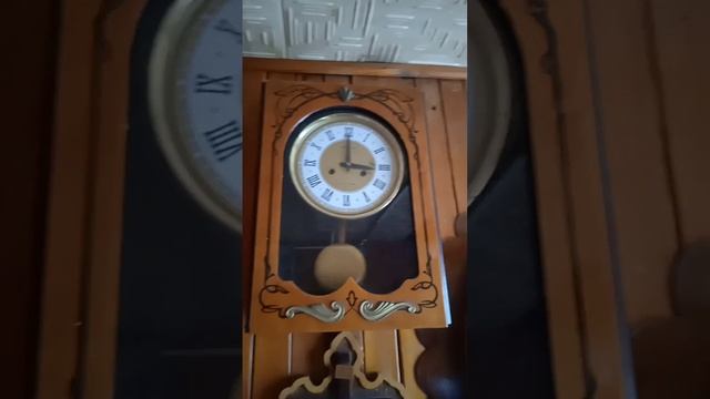 Часы с боем!! смотреть онлайн