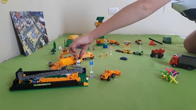 Сборник машин. Играем в машинки в маленьком городке смотреть онлайн