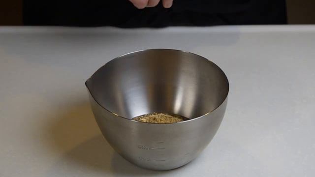 【玉ねぎ簡単レシピ！】蒸し鶏のサラダ！たんぱく源と組み合わせたおかずサラダ！ смотреть онлайн