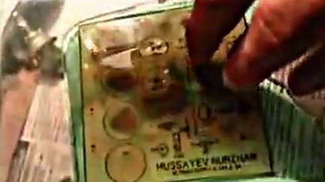 Травим печатную плату для лабораторная блок питание на 24 вольта 5-10 ампер смотреть онлайн