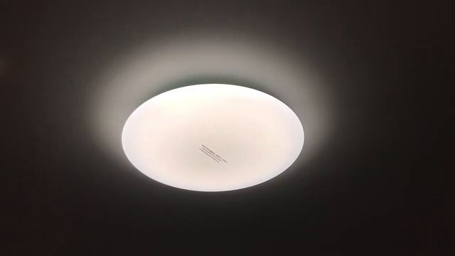 Yeelight Arwen 450c_550s от Xiaomi.mp4 смотреть онлайн