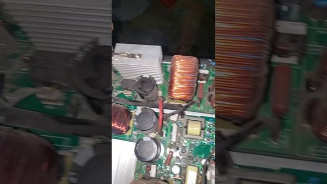 35) sci-5048 (5000 watt). réparatyon inverter smk solar 48 volt dc e 220 volt ac. (partie 1) смотреть онлайн