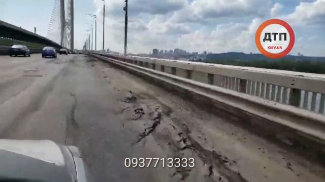 Наш читатель осуществил высадку на малый астероид южный мост. Экипаж делится впечатлениями. " "Яба смотреть онлайн