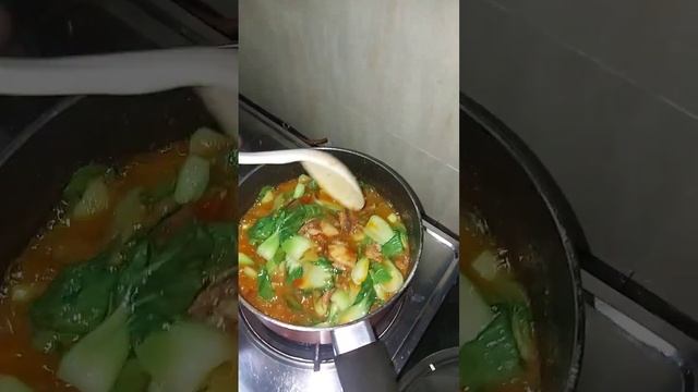 #satisfyingfood Yummy Spicy Ginisang Sardinas With Chicken And Vege ??? #shortsvideo #shorts