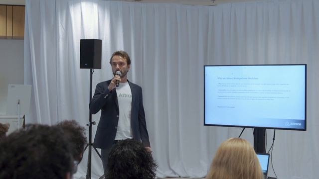 ICO PITCH: ATTRACE - Affiliate marketing on the Blockchain - CEO Erwin Werring | BIC18 смотреть онлайн