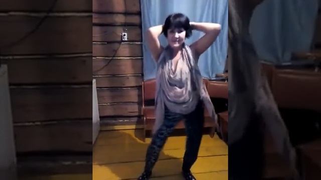 прикол жаркие танцы от мавлиды смотреть онлайн