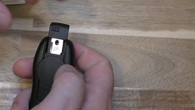 Porsche - How to change SmartKey Key fob Battery on 911 Boxter Cayman смотреть онлайн
