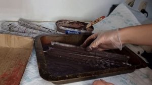 Крашу трубочки . Как закрасить газетных принт ?