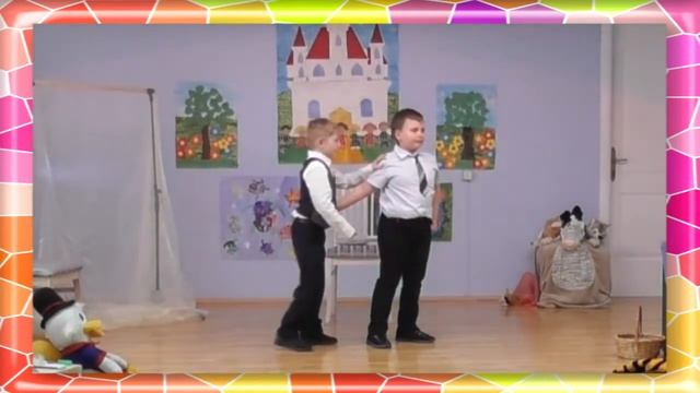 Юнна Мориц "Большой секрет для маленькой компании" смотреть онлайн