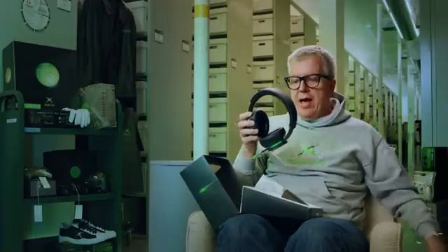 Unboxing Xbox 20th Anniversary Special Edition Wireless Controller and Stereo Headset смотреть онлайн