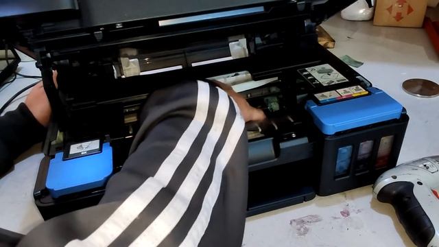 Canon G 1000-2000-3000 не захватывает бумагу. Как устранить ошибку замятой бумаги, на примере G3411 смотреть онлайн