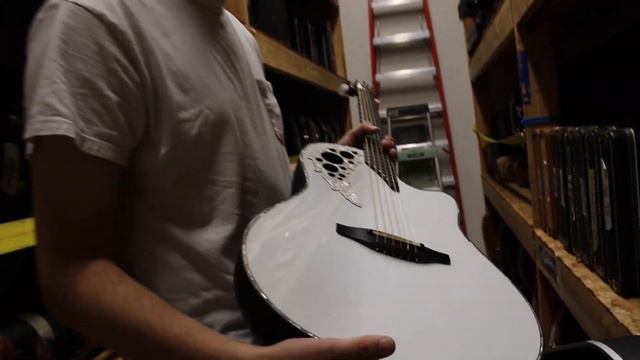 Guitar of the Day: Adamas Melissa Etheridge Signature Model by Ovation | Norman's Rare Guitars смотреть онлайн