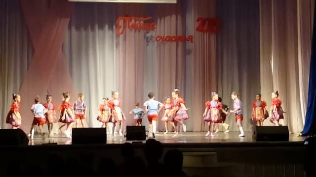 Танец речка ксюша 25 апреля 2015 смотреть онлайн