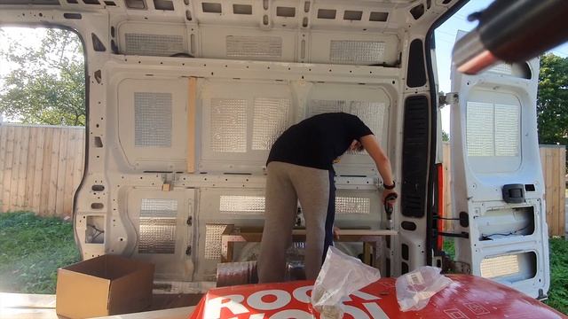 Автодом своими руками на базе Fiat Ducato. Виброизоляция кузова,  утепление, кровать.