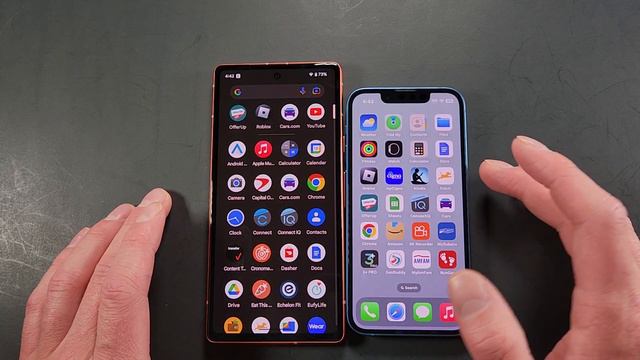 Iphone 13 Mini Vs Google Pixel 7a Speed And Speaker Test смотреть онлайн