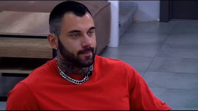 Кристина Бухынбалтэ окончательно загнала под каблук Артема Гранта