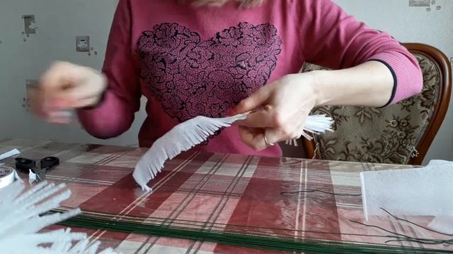 Сосновая ветка из вспененного полиэтилена смотреть онлайн