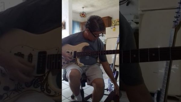 DEMO Belcat Tube 5 Valve Amp / Amplificador de Bulbos Belcat