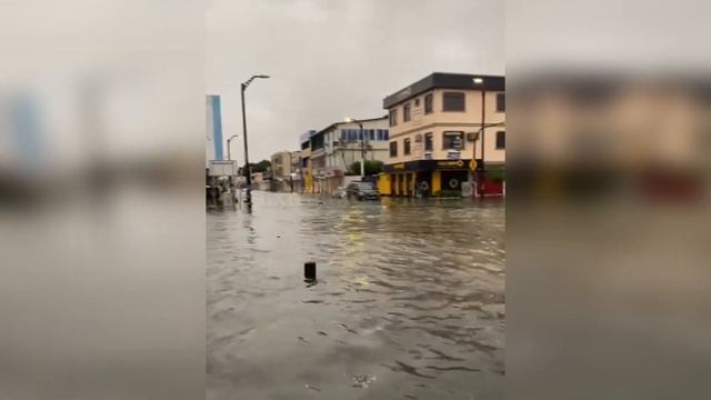 Latest news! Worst rain in 25 years floods Guayaquil, Ecuador! смотреть онлайн