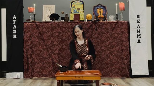 Basic I-Ching Background, Methods and Example Yarrow Method Divination. смотреть онлайн