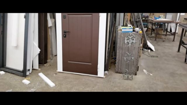 Входная металлическая дверь в частный дом с инновационным дизайном. Одно из лучших предложений года смотреть онлайн