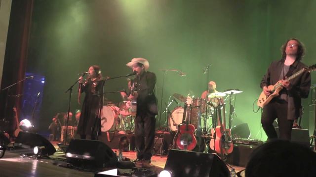 ERIKSSON DELCROIX Le Bayou De Mille Miseres @ DE ROME, BORGERHOUT - 14.03.19 смотреть онлайн