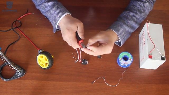 Qisqa tutashuv bo‘lganda yordam beruvchi qurilma| Qisqa tutashuv @TransformersEducation смотреть онлайн