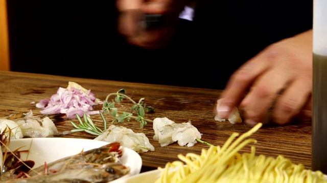 Das schnelle Gericht: Spaghetti Aglio e Olio mit Garnelen смотреть онлайн
