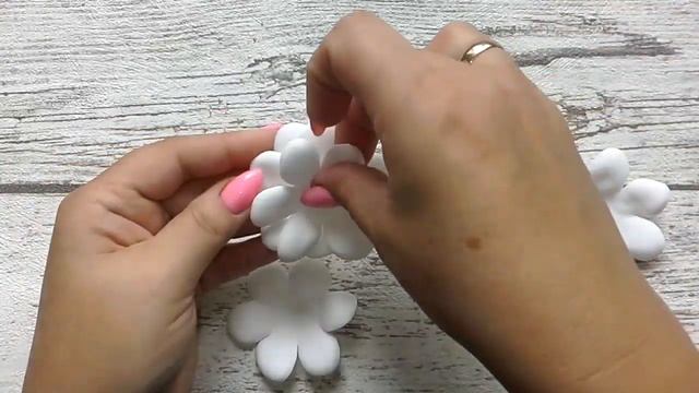 РЕЗИНОЧКИ С РОМАШКАМИ, БЫСТРО И ПРОСТО, МК/DIY//РОМАШКИ ИЗ ФОАМИРАНА ЗА 10 МИНУТ смотреть онлайн