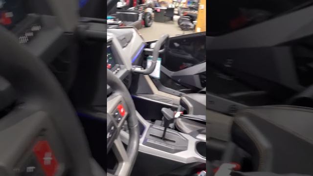 2022 Polaris RZR PRO 4 XP Ultimate Walk Around смотреть онлайн