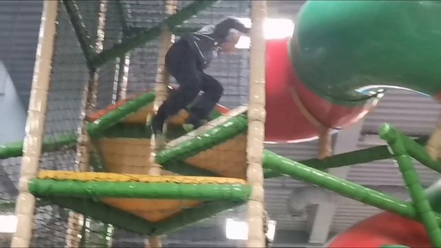 УРА! КАНИКУЛЫ!!! ??? смотреть онлайн