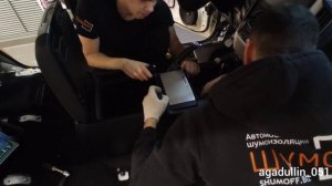 Toyota Land Cruiser 200. Как разобрать центральную консоль? Как разобрать центральную тоннель?