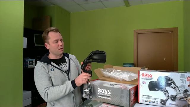 Распаковка мотоакустика Boss Audio Phantom PH800/900 смотреть онлайн