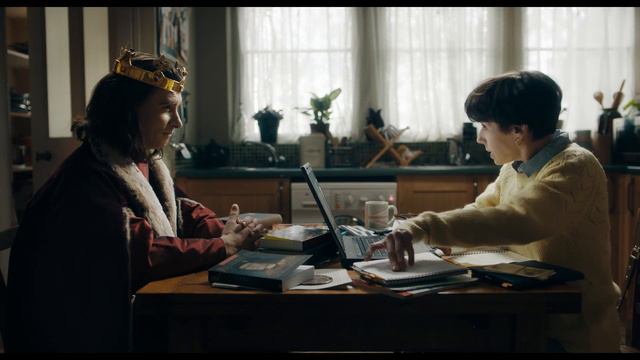 THE LOST KING (2022) In Cinemas Now – Sally Hawkins, Harry Lloyd – “Unhealthy Obsession” Clip смотреть онлайн