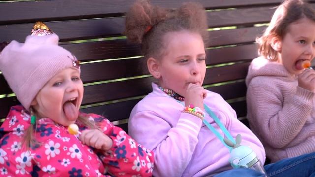 Клип ЧУПА-ЧУПС смотреть онлайн